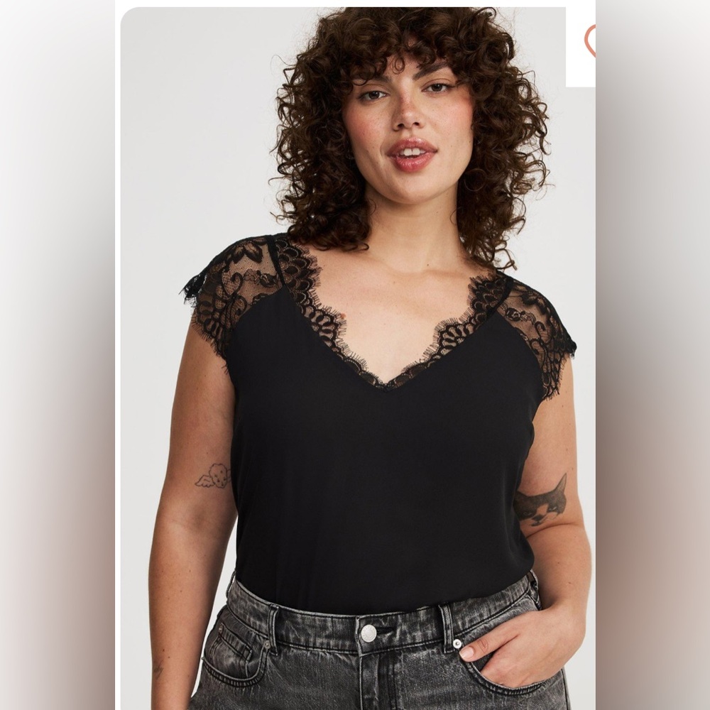 Torrid Black Lace Sleeve Blouse New*